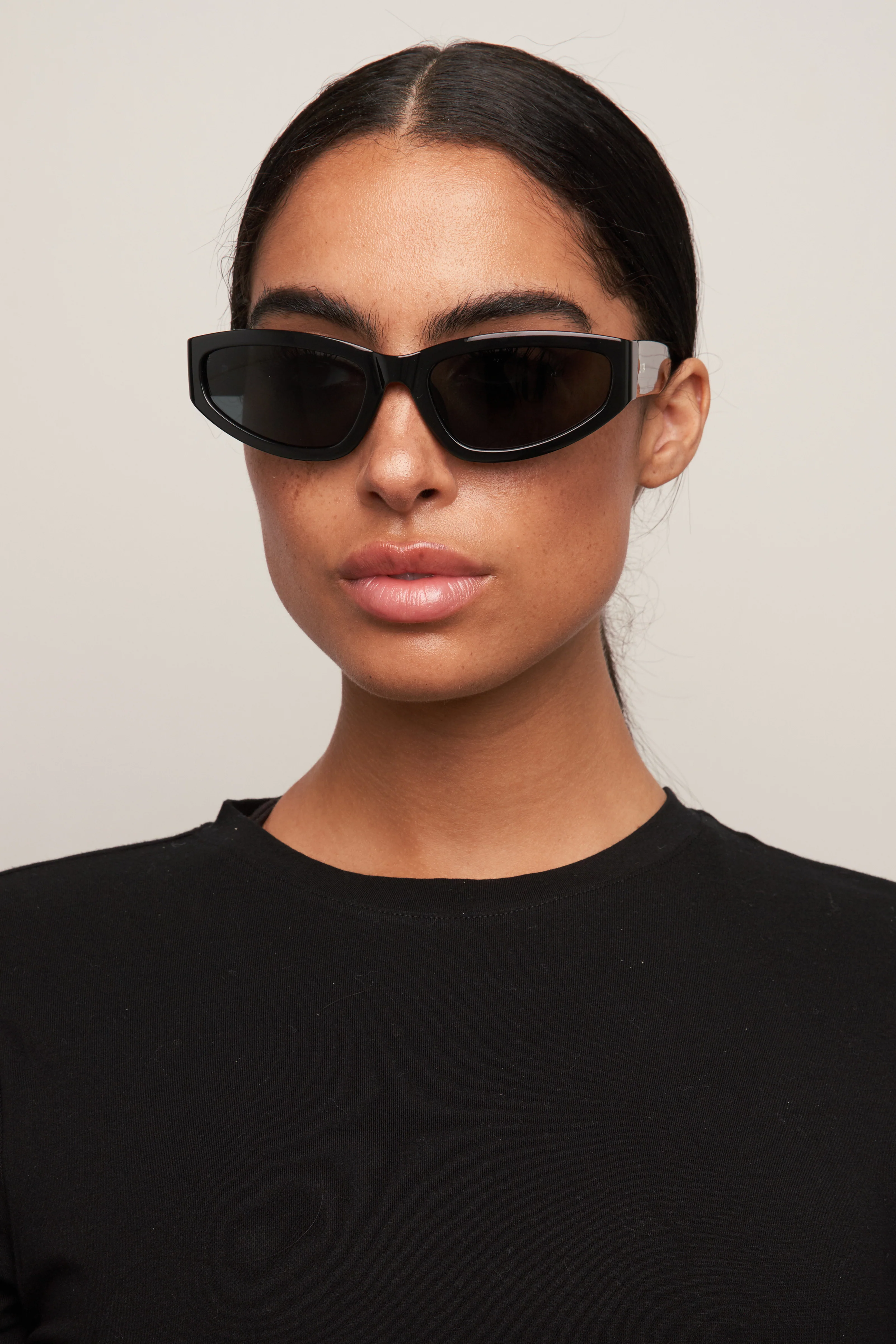 Raci - Black/Smoke - Image 4